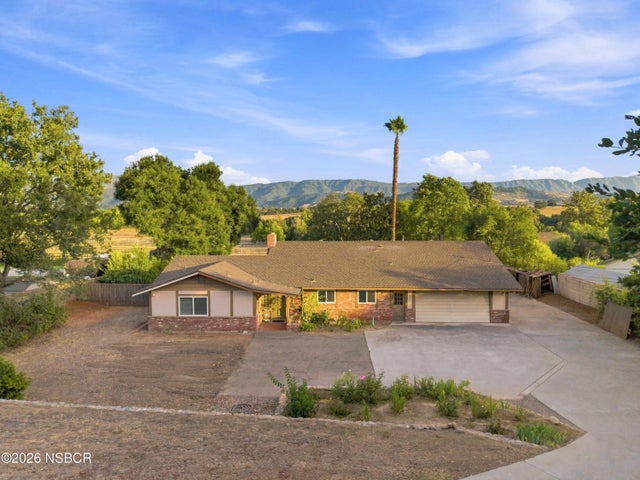2520 Janin Way, Solvang